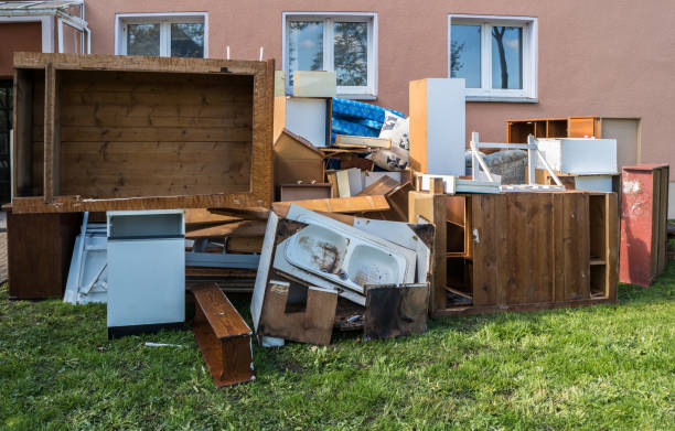 Best Commercial Cleanout Services  in Kiln, MS